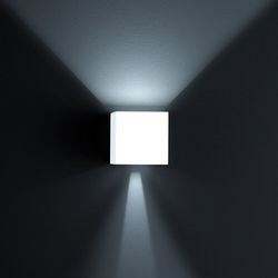 Helestra Siri 44 sienas lampa (A28242.07) Helestra Siri 44 sienas lampa (A28242.07)