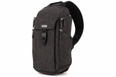 Think Tank Urban Access Sling 8 Think Tank Urban Access Sling 8