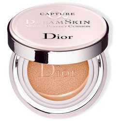 Dior Capture Totale Dreamskin Moist & Perfect Cushion 2 x 15 g Dior Capture Totale Dreamskin Moist & Perfect Cushion 2 x 15 g