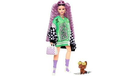 Mattel Barbie Extra lelle topā un pūkainā šallē ar mājdzīvnieku (GXF10) Mattel Barbie Extra lelle topā un pūkainā šallē ar mājdzīvnieku (GXF10)