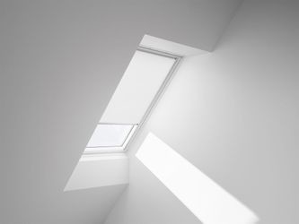 Velux Sichtschutzrollo manuāls RFL PK08 Velux Sichtschutzrollo manuāls RFL PK08