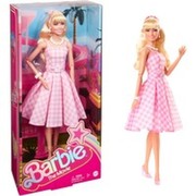 Mattel Barbie The Movie Margot Robbie kā Barbie rozā-baltā rūtainā kleitā (HPJ96) Mattel Barbie The Movie Margot Robbie kā Barbie rozā-baltā rūtainā kleitā (HPJ96)