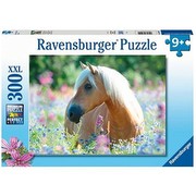 Ravensburger Puzzle XXL Zirgs ziedu jūrā Ravensburger Puzzle XXL Zirgs ziedu jūrā