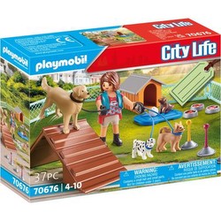 Playmobil City Life - dāvanu komplekts suņu trenerei (70676) Playmobil City Life - dāvanu komplekts suņu trenerei (70676)