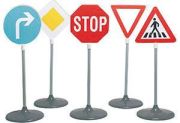Klein Verkehrszeichen Set 1 5-tlg. Klein Verkehrszeichen Set 1 5-tlg.