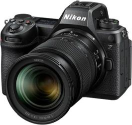 Nikon Z 6 III + 24-70 mm