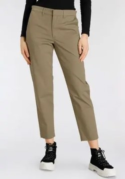 Levi's Essential Chino sievietēm Levi's Essential Chino sievietēm