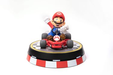 First 4 Figures Mario Kart - Mario kolekcionāra izdevums 22 cm First 4 Figures Mario Kart - Mario kolekcionāra izdevums 22 cm