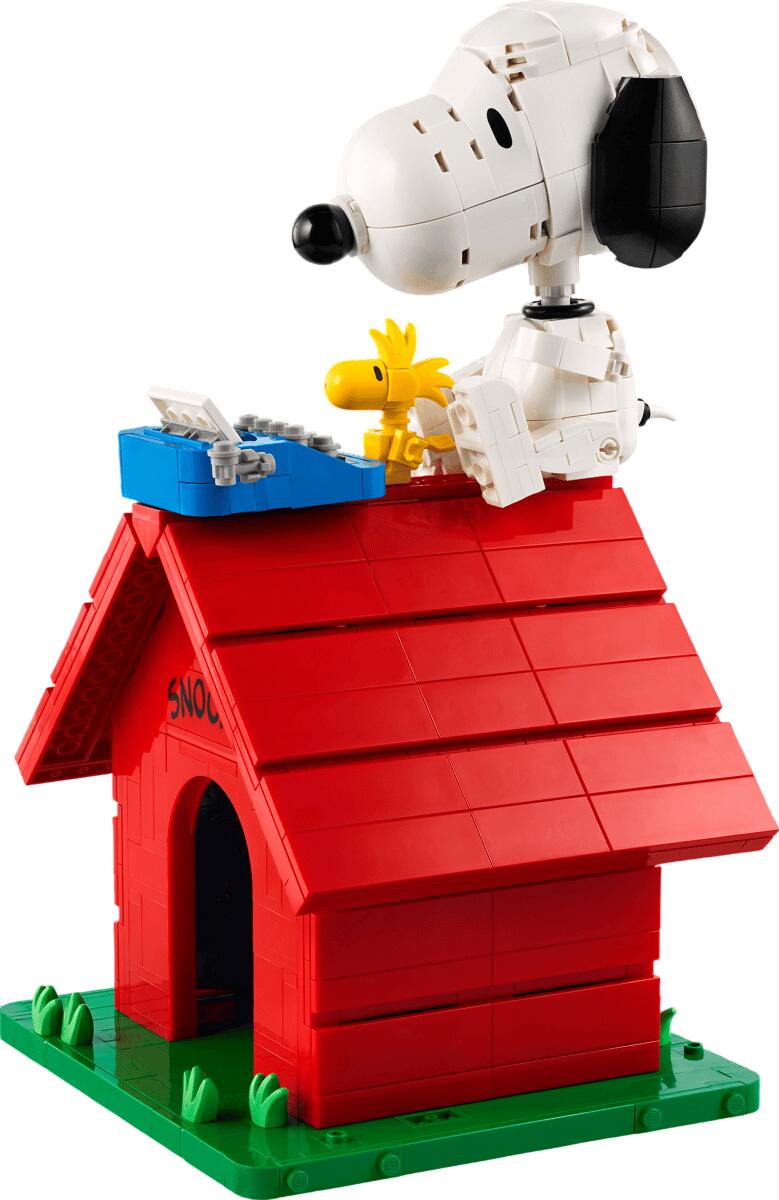 LEGO Ideas Peanuts: Snoopys Hundehütte (21368) LEGO Ideas Peanuts: Snoopys Hundehütte (21368)