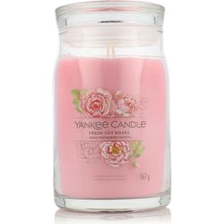 Yankee Candle Fresh Cut Roses aromātiskā svece 567 g Yankee Candle Fresh Cut Roses aromātiskā svece 567 g