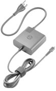 HP 65 W USB-C AC Adapter (X7W50AA) HP 65 W USB-C AC Adapter (X7W50AA)