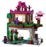 LEGO Minecraft Treniņlaukums (21183)