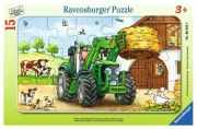 Ravensburger Puzzle Traktors uz saimniecības